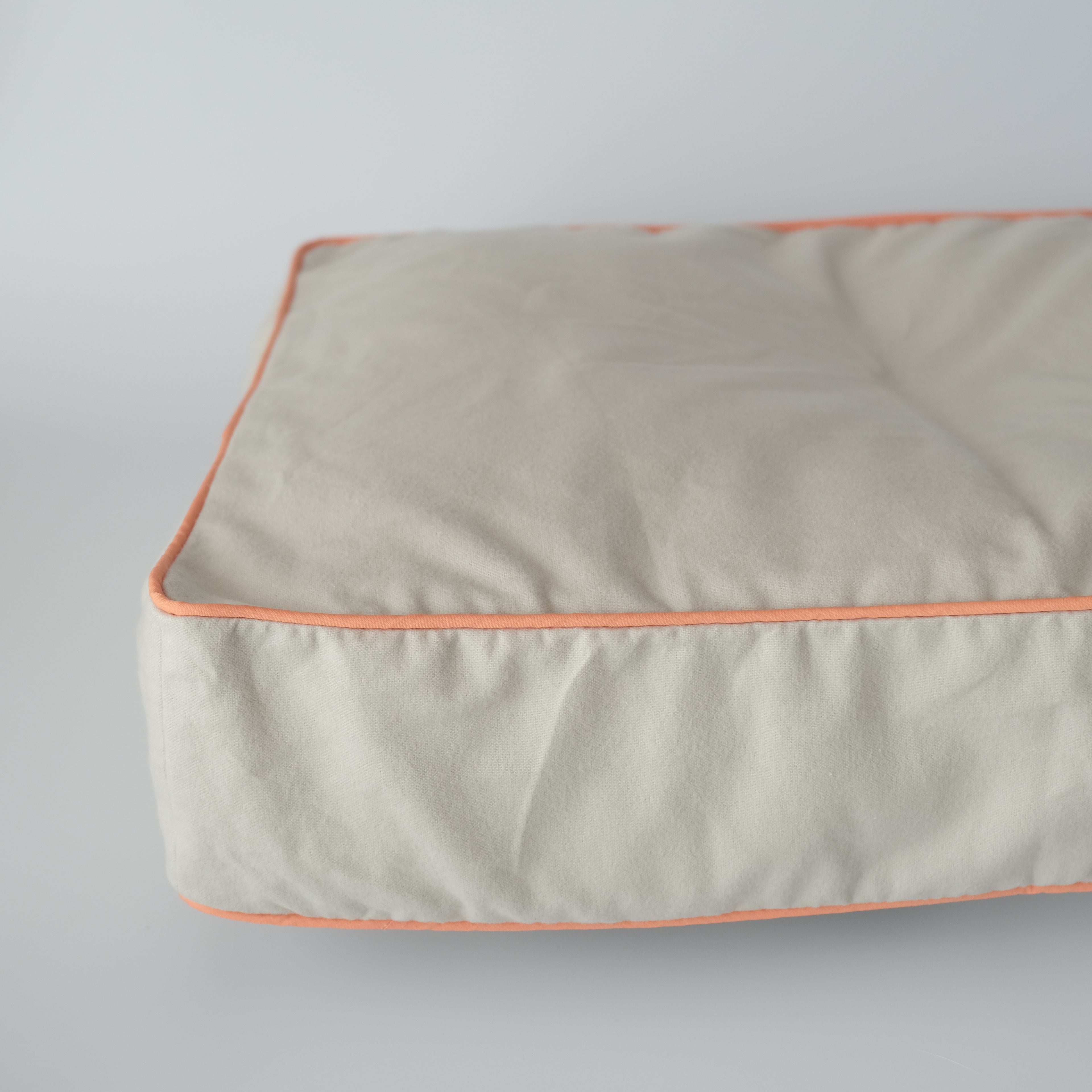【予約】Catbedmatカバー　セミスウェード×Orangepiping