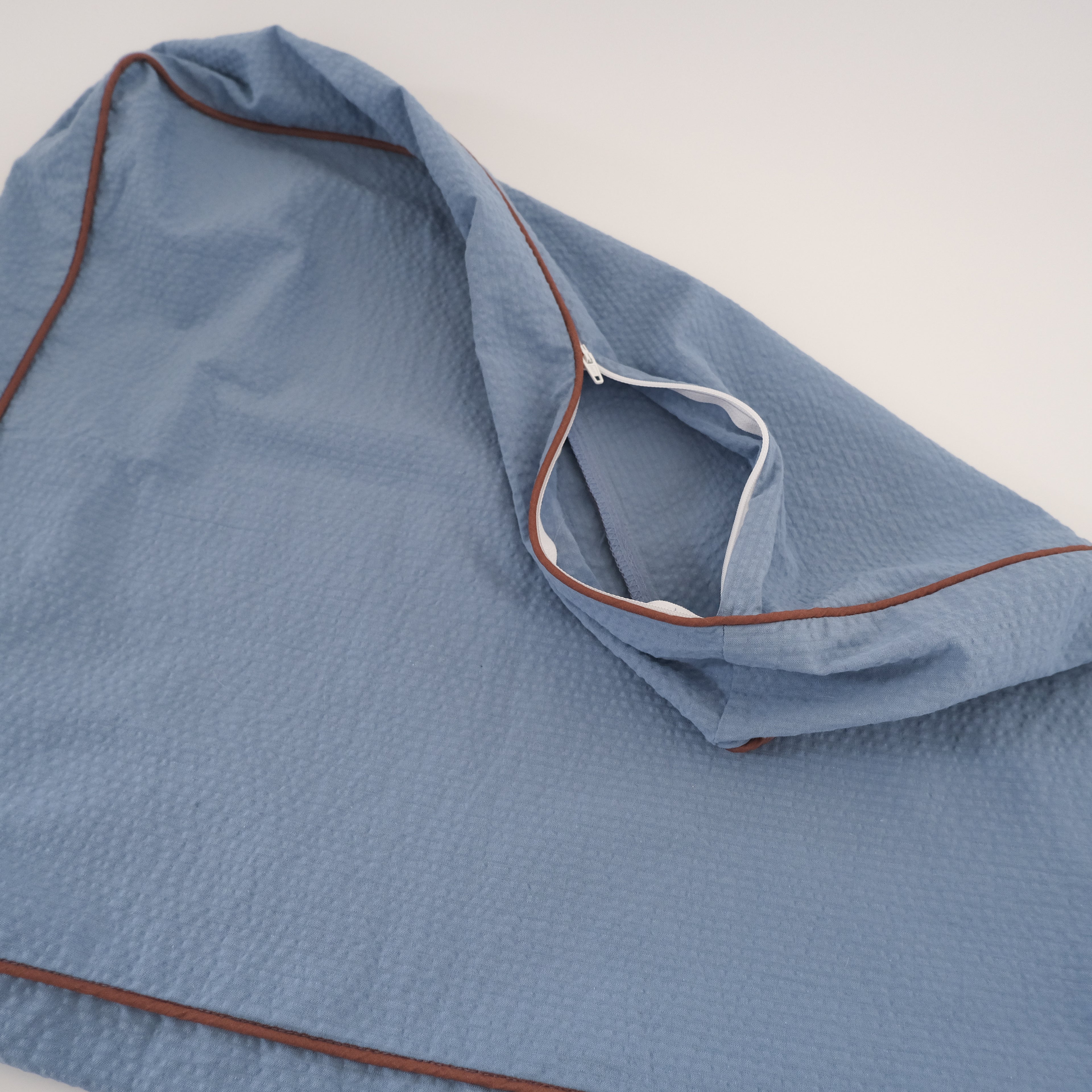 Catbedmatカバー Saxony Blue×Brown Piping